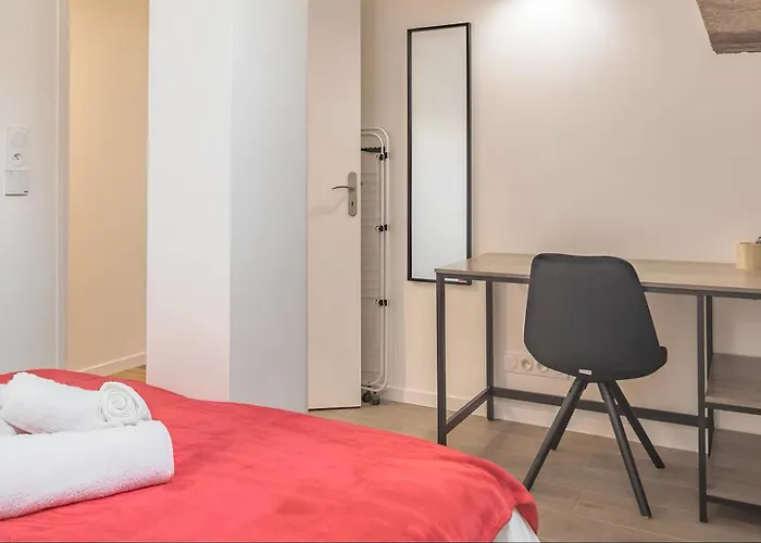 Appartement Le Repaire Des Templiers 6 Pers Troyes