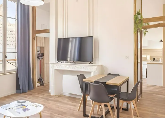 Appartement Le Repaire Des Templiers 6 Pers *